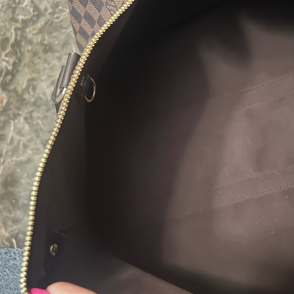 Authentic Louis Vuitton Keepall 45 - Picture 5 of 14